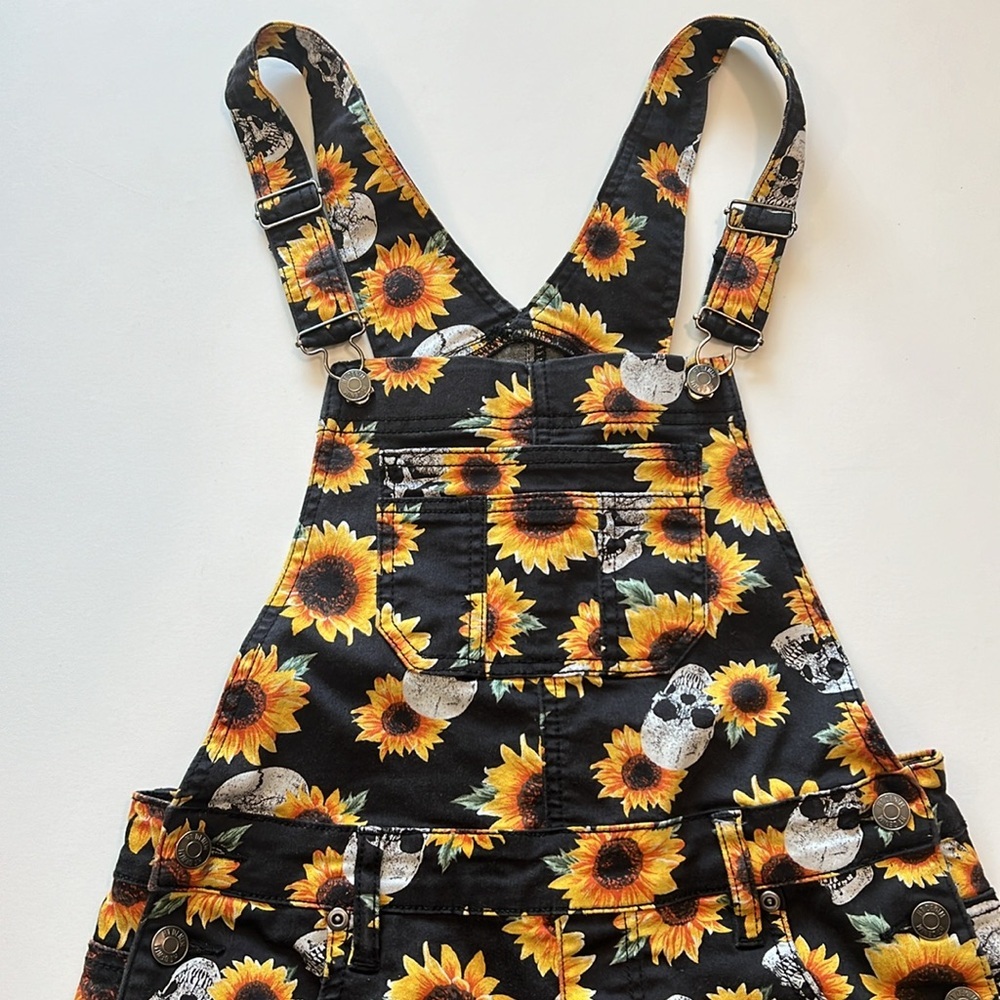 HT denim - sunflower and skulls short overalls, xs - Picture 2 of 6